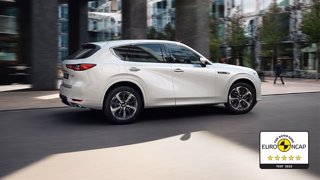 El Mazda CX-60 consigue una calificación de 5 estrellas Euro  NCAP